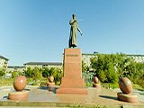 Курмангазы Сагырбайулы,Памятник